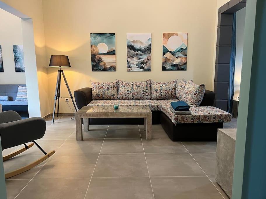 Spacious And Beautiful House Le Pirée Extérieur photo